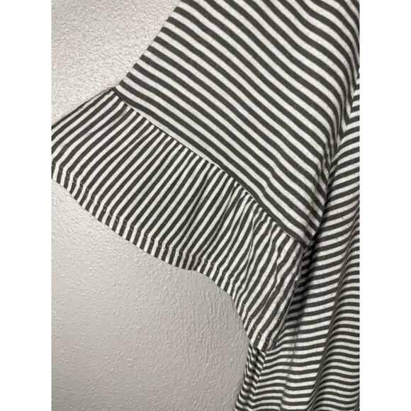 Bobeau Green Striped Tie Front Women's T-Shirt Size L - Picture 5 of 7